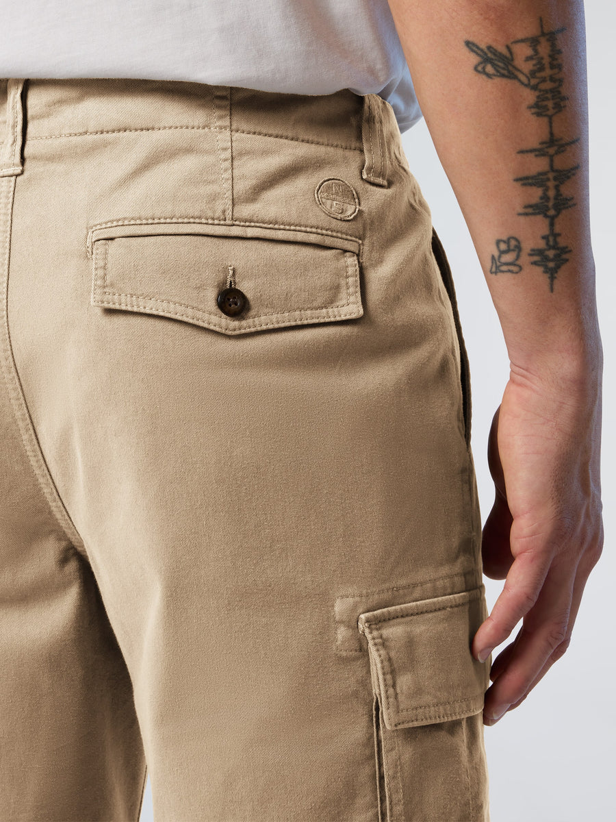 4 | Chino Beji