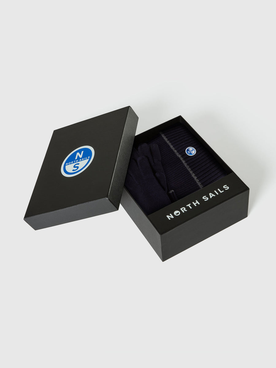 Hover | Deniz Laciverti