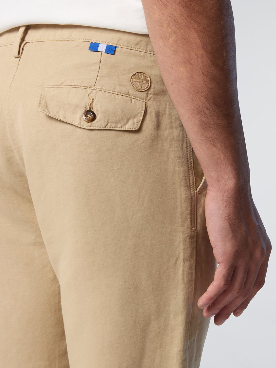 4 | Chino Beji